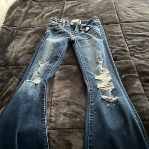 Buckle Flare jeans
